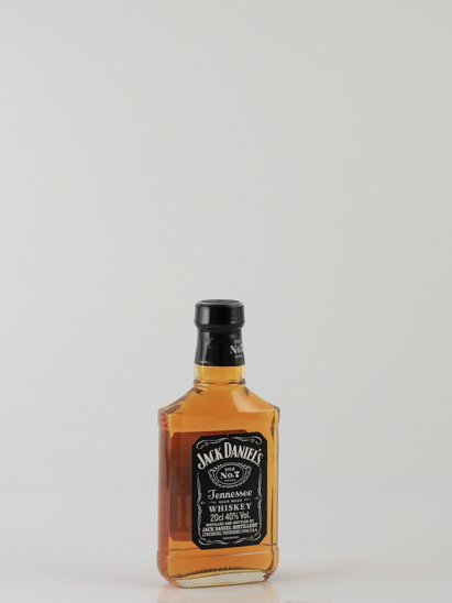 jack daniels black 200ml