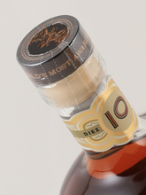 Load image into Gallery viewer, Bacardi 10 Years Diess Gold 700ml