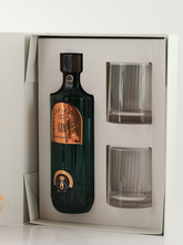 Load image into Gallery viewer, Strange Nature Gin Gift Pack