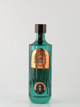 Load image into Gallery viewer, Strange Nature Gin Gift Pack