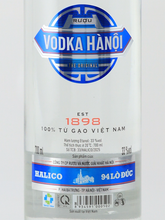 Load image into Gallery viewer, Vodka Hanoi 33% 700ml - image 2