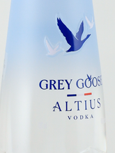 Load image into Gallery viewer, Grey Goose Altius - image 3