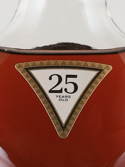 The Macallan 25 Year Old Sherry 2019 Release (Official Import) - image 12