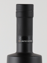 Load image into Gallery viewer, Octomore 17.1 Scottish Barley 59.7% 700ml - image 10