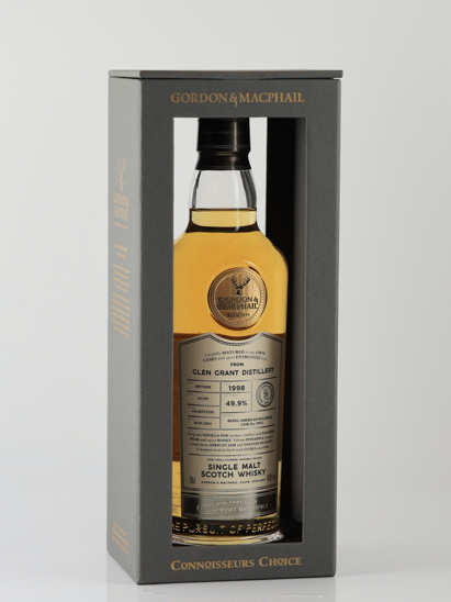 Connoisseurs Choice Cask Strength Glen Grant 26 Year Old 1998 49.9% - image 2