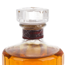 Load image into Gallery viewer, Close-up of the Hibiki Blossom Harmony 2021 stopper, neck label and clear wrapping