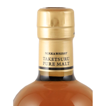 Load image into Gallery viewer, Nikka Taketsuru Pure Malt Old Label