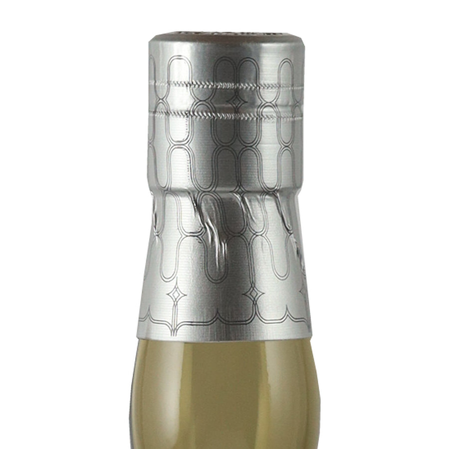 Akkeshi Single Malt HOKUSAI NORTH COLORS KUSUI Japanese Whisky - neck and capsule