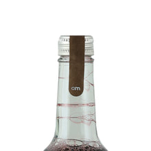 Load image into Gallery viewer, Alain Milliat Merlot Red Grape Juice 1L - neck and cap