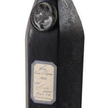 Load image into Gallery viewer, Alexandre Leopold 1965/1992 Cognac, angled view of the label and medallion