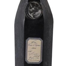 Load image into Gallery viewer, Alexandre Leopold 1965/1992 Cognac, aged bottle surface and front label detail