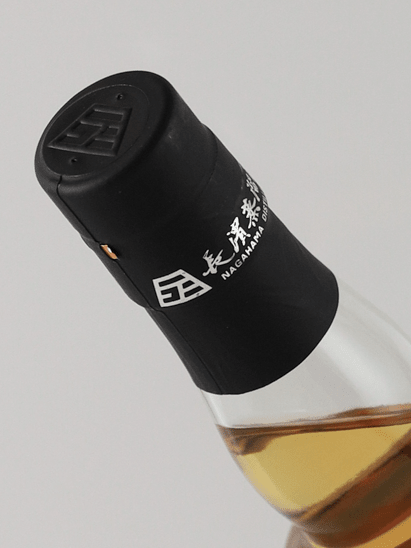 Amahagan World Malt Mizunara Wood Finish - Bottle Of Japan