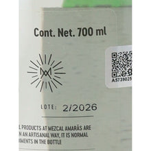 Load image into Gallery viewer, Amaras Verde Momento (4) mezcal, back label detail showing 700ml size and lot number