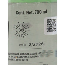 Load image into Gallery viewer, Amaras Verde Momento mezcal, 700 ml volume and batch number detail