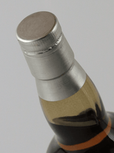 Load image into Gallery viewer, Artist Collective Ben Nevis 6 Year Old 2014 - Bottle Of Japan