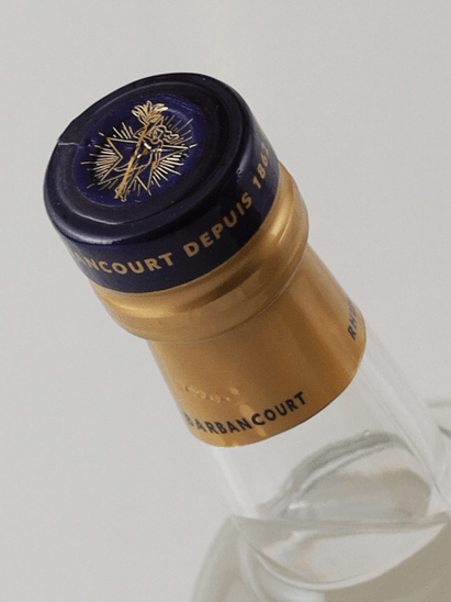 BarbanCourt Haitian Prune White - Bottle Of Japan