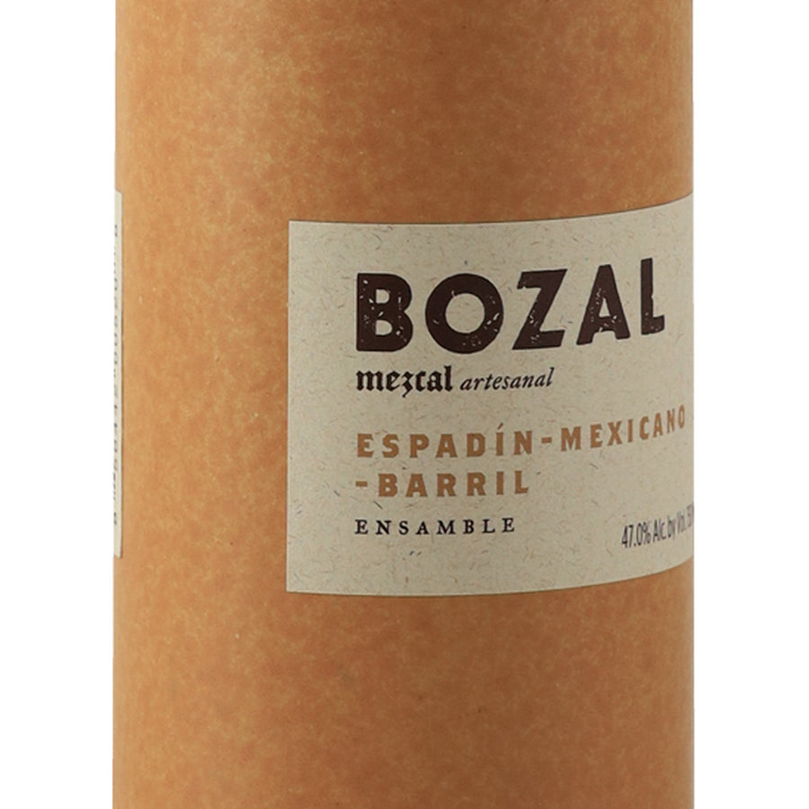 Bozal Ensamble artisanal mezcal Espadin Mexicano Barril - left label angle