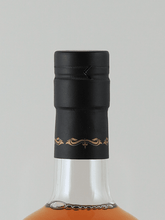 Load image into Gallery viewer, Cotswolds Harvest Series No.3 Amber Meadow - Bottle Of Japan