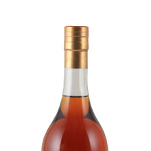 Load image into Gallery viewer, Darroze Les Grands Assemblages 40 Year Old Bas-Armagnac, gold cap and clear glass neck
