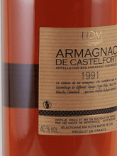 Load image into Gallery viewer, De Castelfort 1991 - Bottle Of Japan