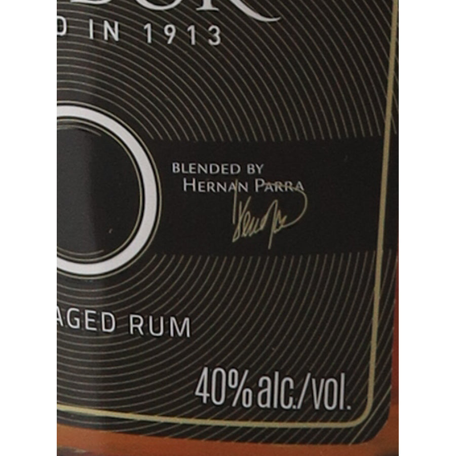 Dictador 10 Year Old Colombian rum 700ml - label blender and strength
