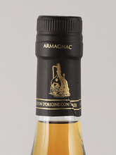 Load image into Gallery viewer, Do Castelfort 2000 - Bottle Of Japan