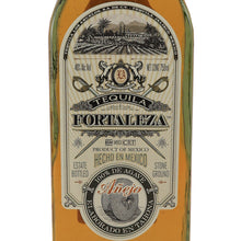 Load image into Gallery viewer, Fortaleza Anejo tequila, front label close-up