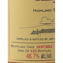 Load image into Gallery viewer, Glenfarclas Family Casks 1980/2022 46.7% Single Malt Scotch Whisky - bottling date and abv