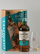 Load image into Gallery viewer, Glenlivet 12 Year Old 700ml with Glass - Bottle Of Japan