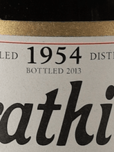 Load image into Gallery viewer, Gordon &amp; MacPhail Strathisla 1954／2013 - Bottle Of Japan