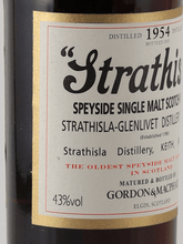 Load image into Gallery viewer, Gordon &amp; MacPhail Strathisla 1954／2013 - Bottle Of Japan