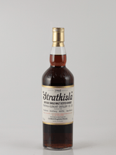 Load image into Gallery viewer, Gordon &amp; MacPhail Strathisla 1960／2014 - Bottle Of Japan