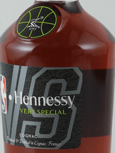 Load image into Gallery viewer, Hennessy VS Season 4 NBA Limited Edition - Bottle Of Japan