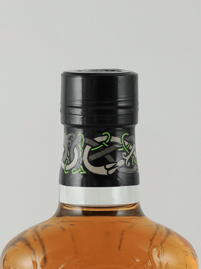 Highland Park 15 Year Old Viking Heart Glass Bottle - Bottle Of Japan