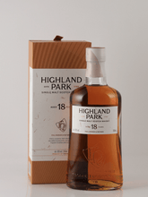 Load image into Gallery viewer, Highland Park 18 Year Old New Label - Bottle Of Japan