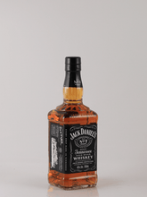 Load image into Gallery viewer, Jack Daniel's Guitar Pack - Bottle Of Japan