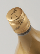 Load image into Gallery viewer, Johnnie Walker Gold Limited Edition 1L - Bottle Of Japan