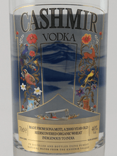 Load image into Gallery viewer, Kashmir Vodka - Bottle Of Japan