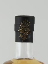 Load image into Gallery viewer, Kobe Distillery PREMIUM KOBE GIN YAMA - Bottle Of Japan