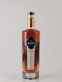 Lakes Single Malt Whisky Signature - Bottle Of Japan