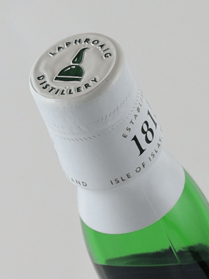 Laphroaig Quarter Cask New Label - Bottle Of Japan