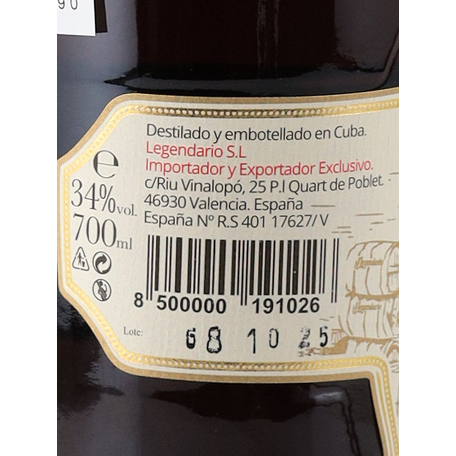 Legendario Elixir de Cuba 7 Year Old barcode and importer label close-up
