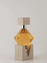 Load image into Gallery viewer, Muja Irish Whiskey 500ml - Bottle Of Japan