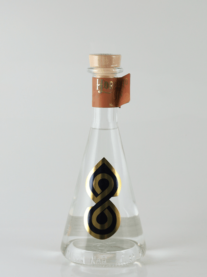 No.8 Distillery Horopito Gin - Bottle Of Japan