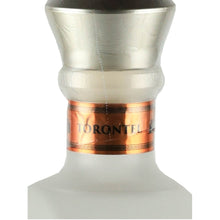 Load image into Gallery viewer, Pisco Porton Torontel Mosto Verde - Torontel neck label