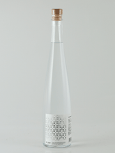 Load image into Gallery viewer, Plau Kinmokusei Gin - Bottle Of Japan