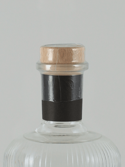 Resabal Regina Basque Dry Gin - Bottle Of Japan