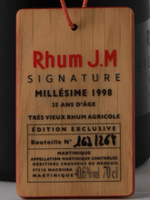 Load image into Gallery viewer, Rhum Jm Signature Old Age Millesime 25 Year Old 1998 - Bottle Of Japan