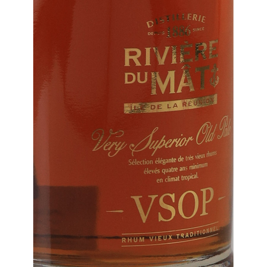 Riviere du Mat VSOP Rum - front label left angle