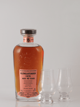 Load image into Gallery viewer, Signatory Glenglassaugh 40 Year Old 1978 30th Anniversary - Bottle Of Japan